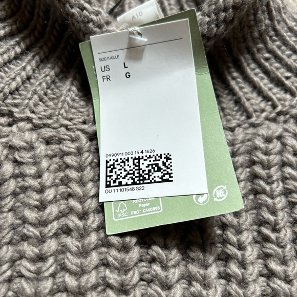 H&M Chunky Cable Knit Sweater - Picture 4 of 7